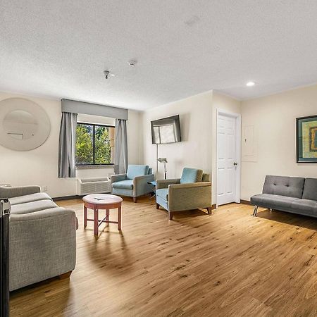 Готель La Quinta By Wyndham Tampa Brandon West Heartland Екстер'єр фото