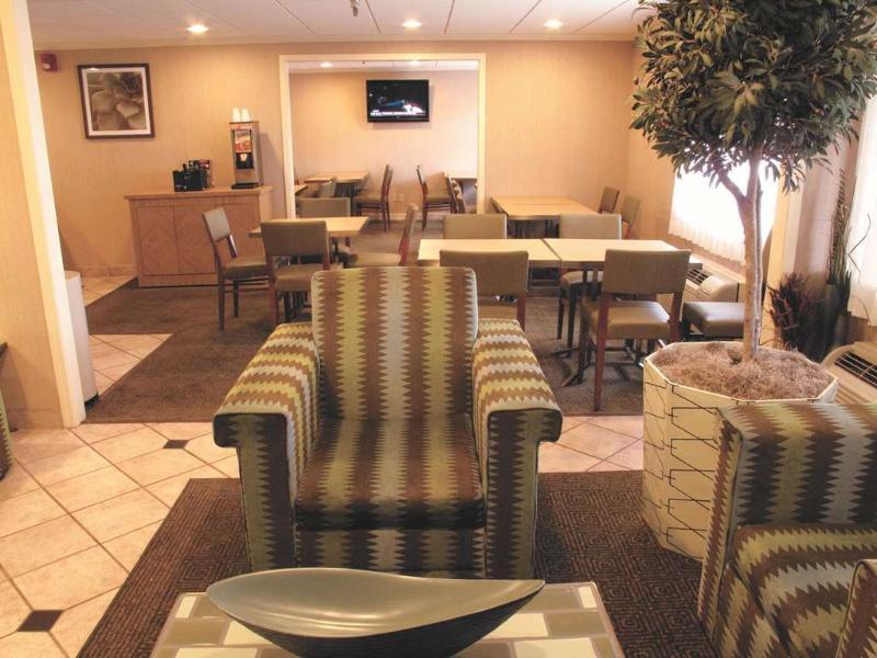 Готель La Quinta By Wyndham Tampa Brandon West Heartland Екстер'єр фото